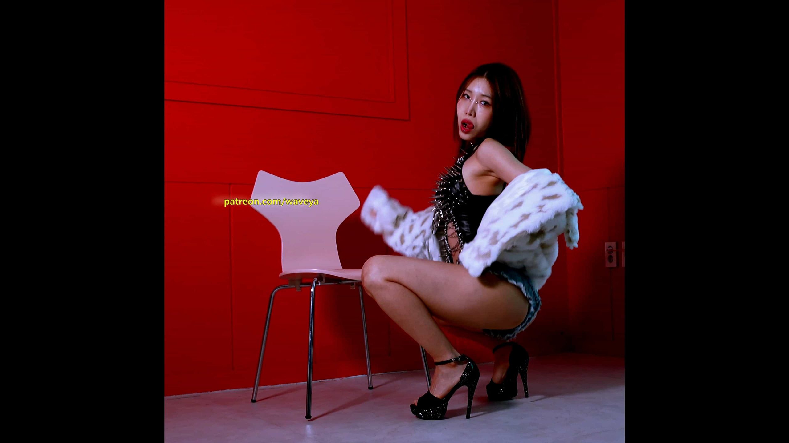 Wild b*tch MiU💥💨무시무시한 브라탑 입은 미유 Waveya Memberme Patreon会员 (4k+1080p)[368M+123M] – #0346插图1