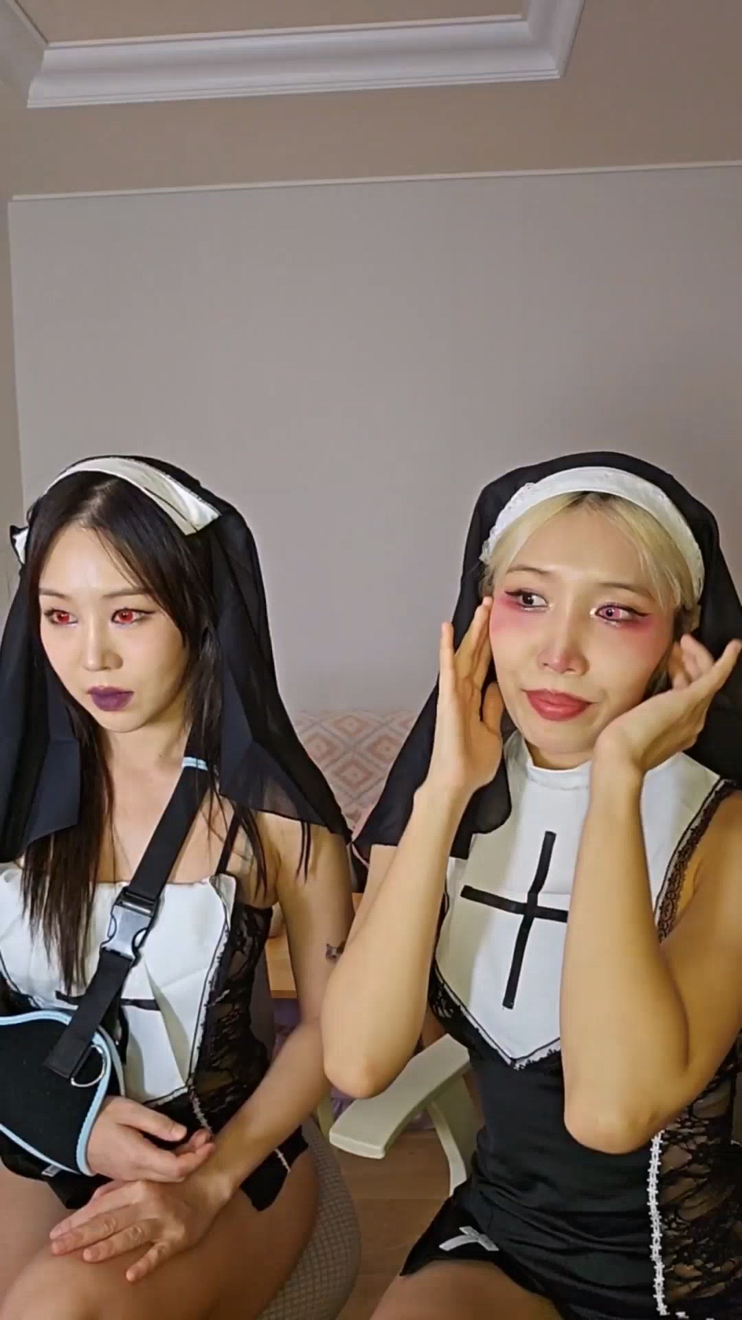 25년 10월 할로윈 라이브 👅🤡🎃 2025/10/18 Waveya Livestream直播 – #0143插图