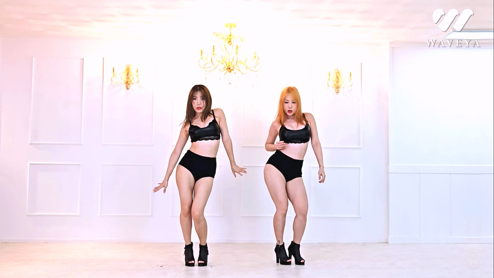 TXT (투모로우바이투게더), Anitta ‘Back for More’ 웨이브야 Waveya – #0799插图1