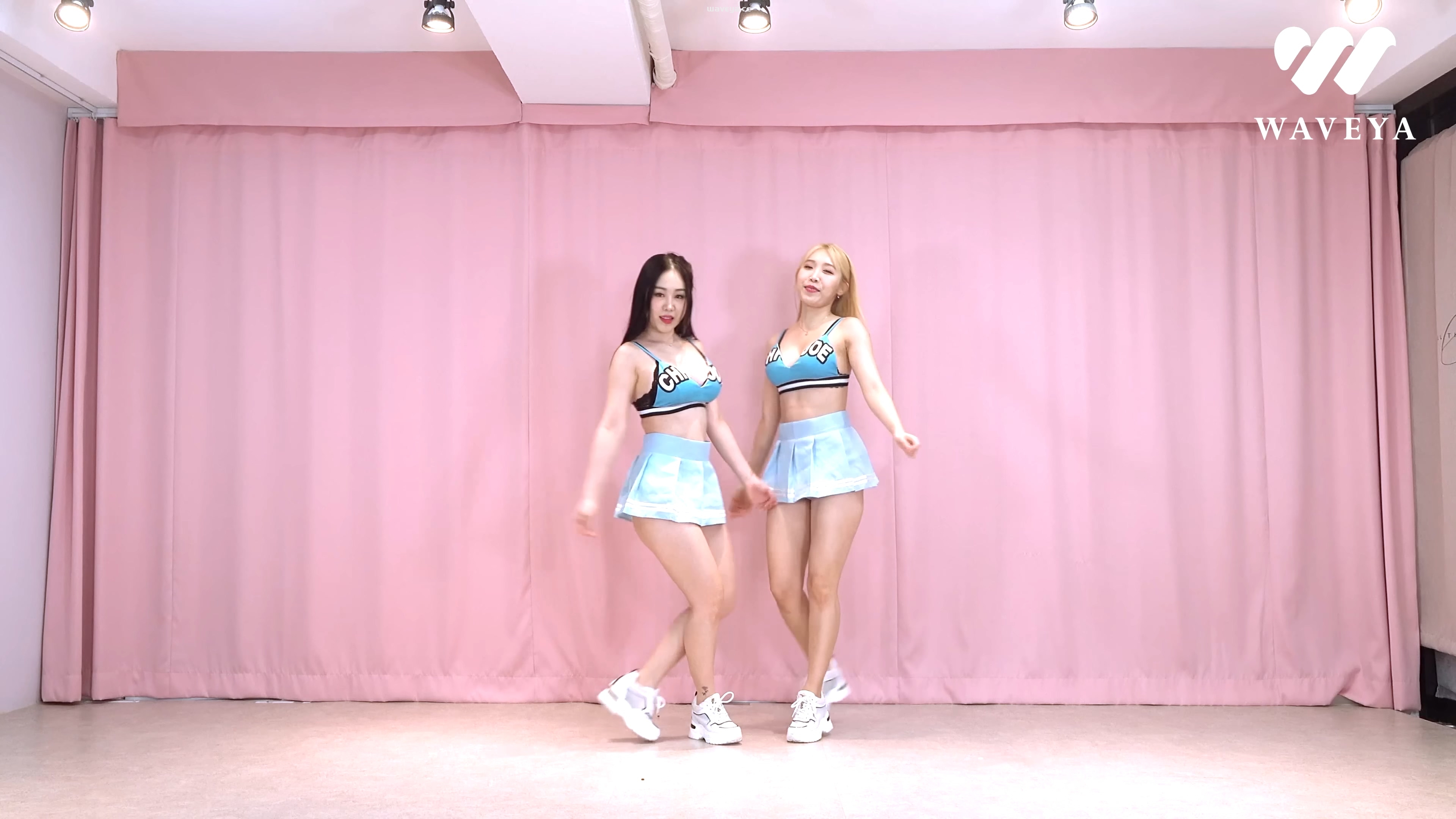 NewJeans (뉴진스) ‘Hype Boy’ Dance Cover Waveya 웨이브야 – #0747插图