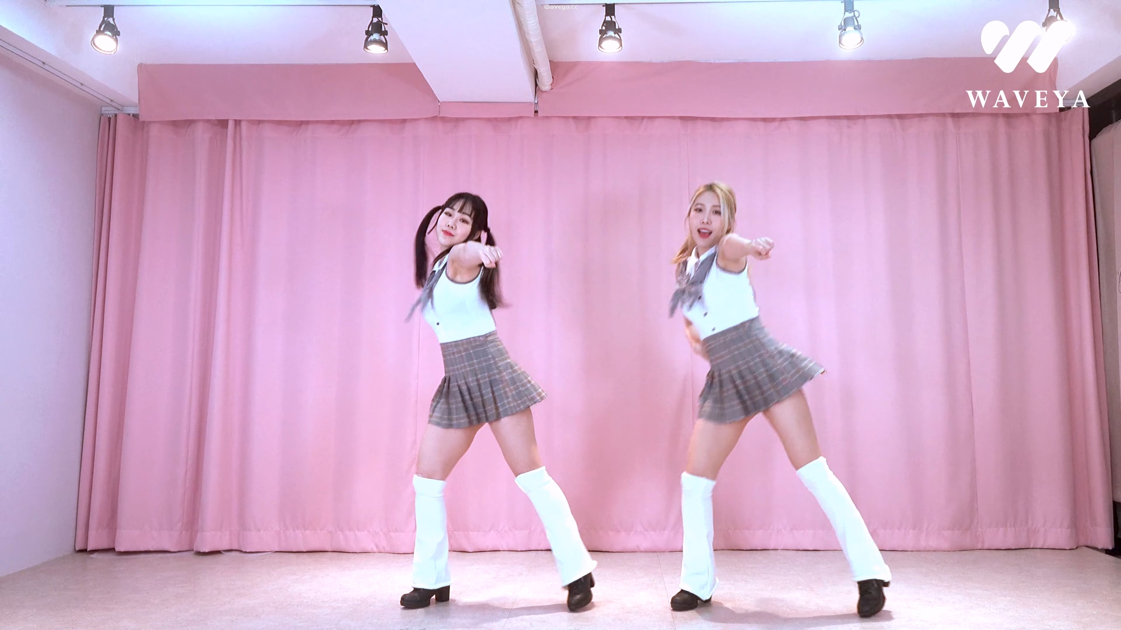 NewJeans (뉴진스) ‘OMG’ Dance Cover Waveya 웨이브야  – #0770插图1