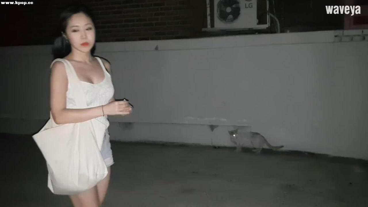 낮에는 댄서, 밤에는 최초공개 웨이브야 리얼 현실 모습 Waveya real life – #0486插图