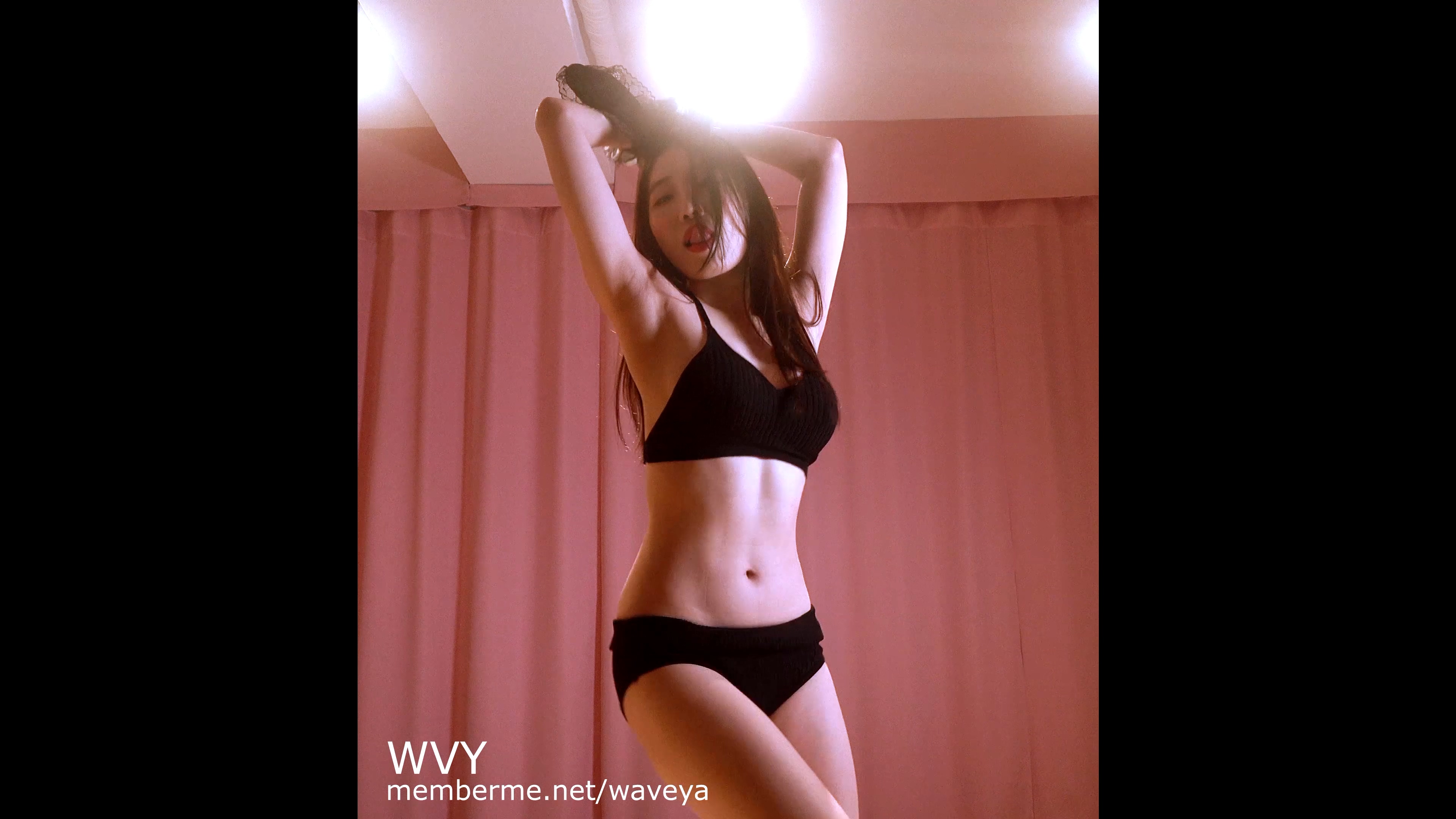 Freak MiU Bunny Bikini Dance ?? 미유 블랙 비키니 댄스 Waveya memberme会员(4k+1080p)[356M+98.7M] – #0137插图